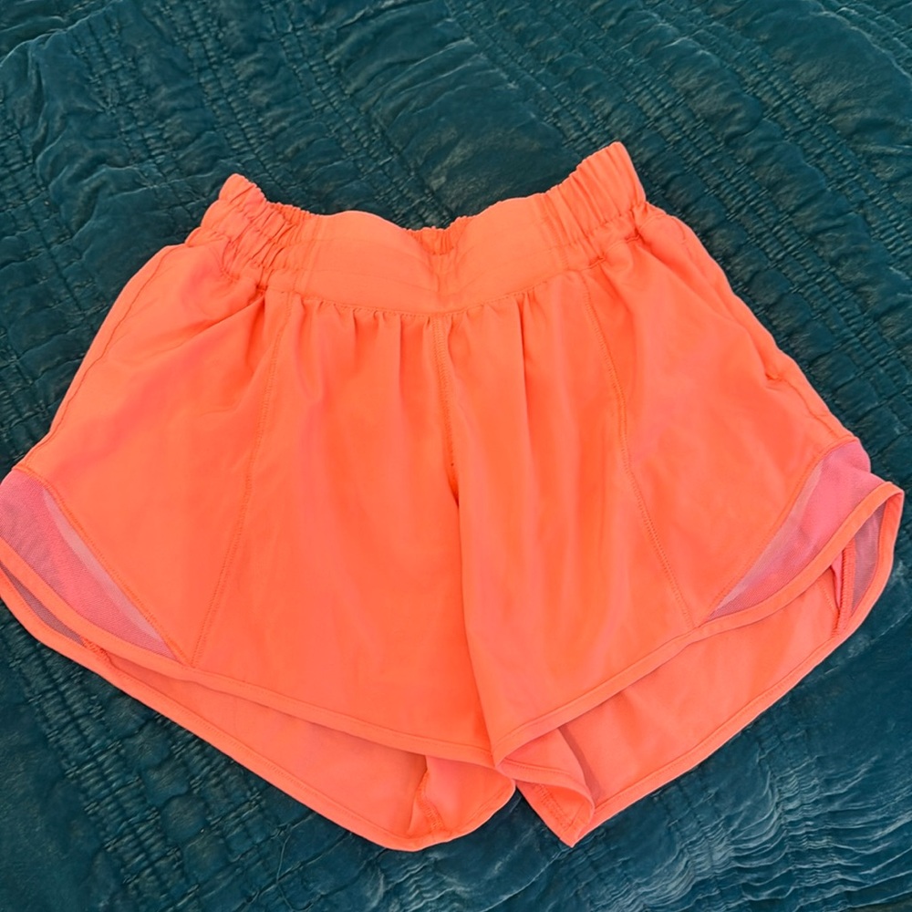 LULULEMON Hotty Hot size 2 TALL
